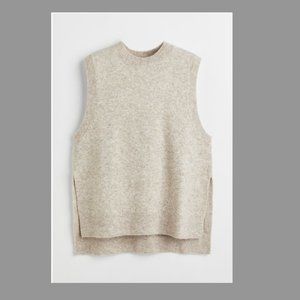 H&M Knit Sweater Vest Cream Size Medium NEVER WORN WITH TAGS